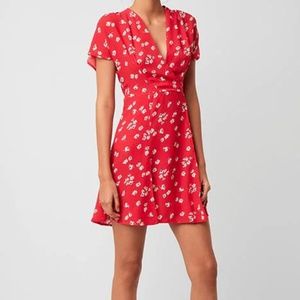 Women’s French Connection Verona Crepe Floral Dress size 4